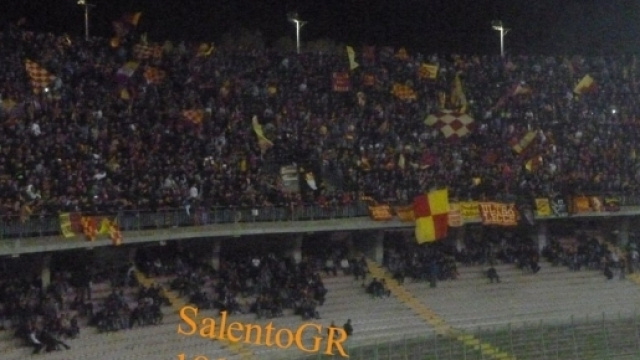 La Curva Nord. Foto Salento Giallorosso.