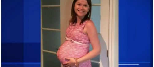 &Eacute;lo&iuml;se Dupuis quando ainda estava gr&aacute;vida