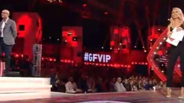 GF Vip, i telespettatori si arrabbiano con gli autori del reality: ecco cos'&egrave; successo