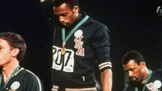 Peter Norman, l'athl&egrave;te blanc qui a combattu discr&egrave;tement contre la s&eacute;gr&eacute;gation raciale.