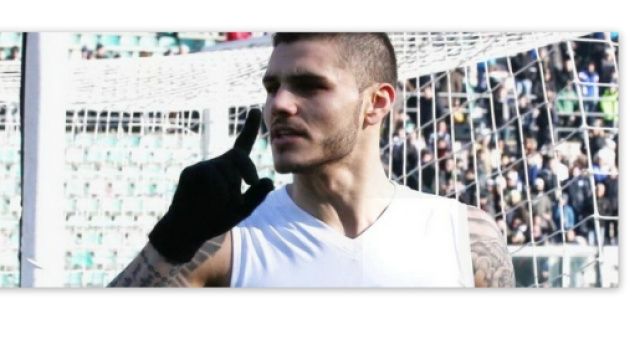 Icardi contro la curva nord dell'Inter.