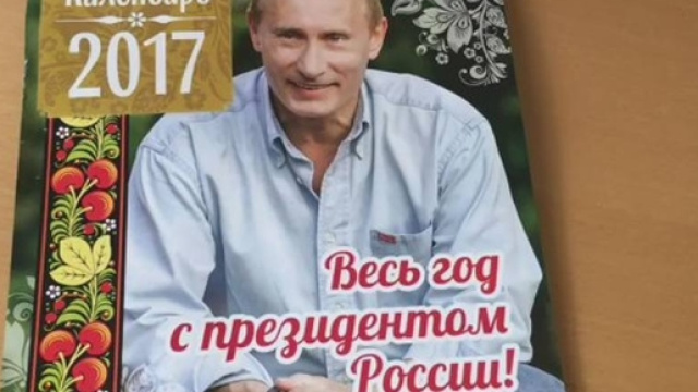Muta e cappello da cowboy: ecco il calendario 2017 di Vladimir ... - corriere.it