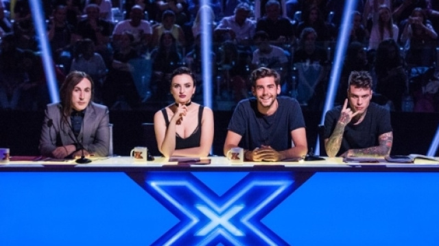 X Factor Italia 2016 Home visit replica in chiaro