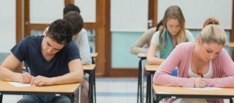 Cómo es el ingreso a las universidades en el mundo