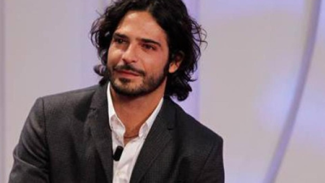 C'&egrave; Posta per Te: Marco Bocci e la sorpresa Mamma e Figlia (VIDEO ... - melty.it