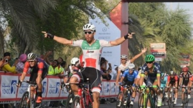Giacomo Nizzolo, la volata nella prima tappa dell'Abu Dhabi Tour