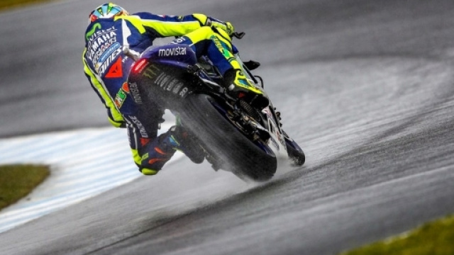 Rossi propone di spostare il gp.