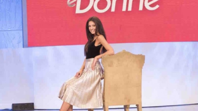 Uomini e Donne replica oggi 20 ottobre