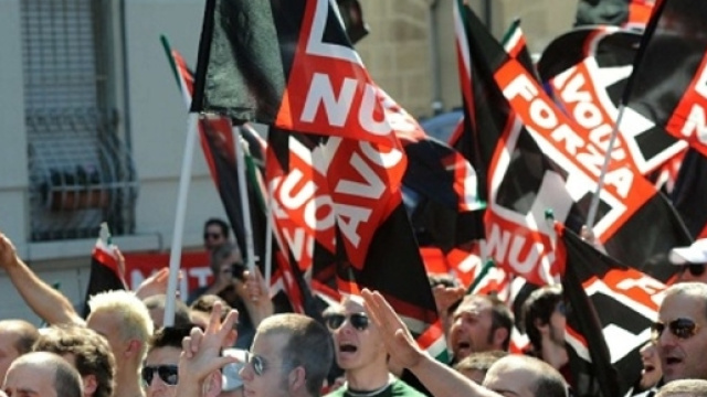 Torino. I migranti protestano contro la coop, Forza Nuova protesta ... - infoaut.org