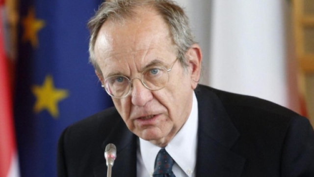 Il Ministro Padoan critico nei confronti della Ue