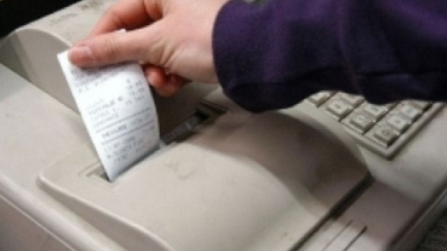 Lo scontrino fiscale diventa una lotteria a premi.