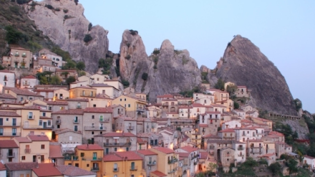 AT BASILICATA | P.A. Advice S.p.A. &ndash; Soluzioni per la pubblica ... - paa.it