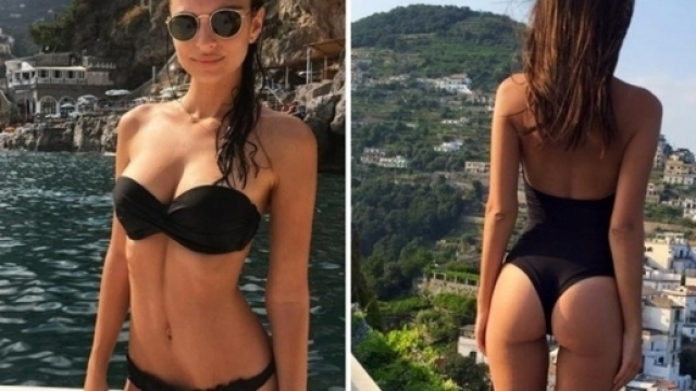 Emily Ratajkowski, incidente sexy a Santorini - Corriere dello Sport - corrieredellosport.it