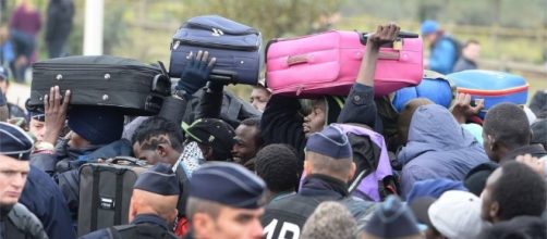 As it happened: Calais 'Jungle' camp clearance - latest - BBC News ...- bbc.com