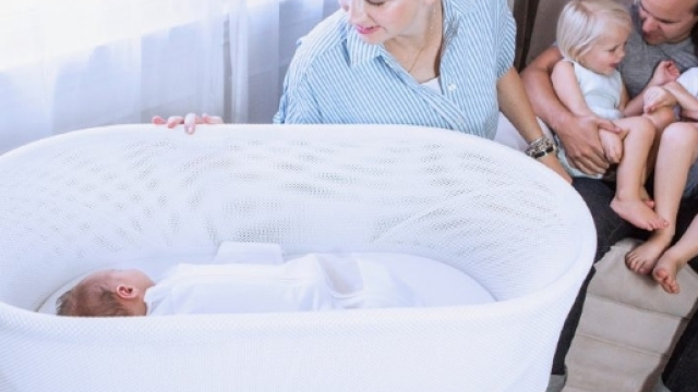 Ecco la culla Snoo, definita la culla intelligente