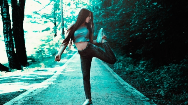 Ginnastica isometrica: esercizi isometrici per addominali, glutei, braccia e pettorali