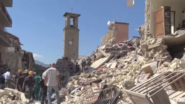 Lungo Corso Umberto I di Amatrice un tempo sorgevano le principali attivit&agrave; ricettive e commerciali del borgo