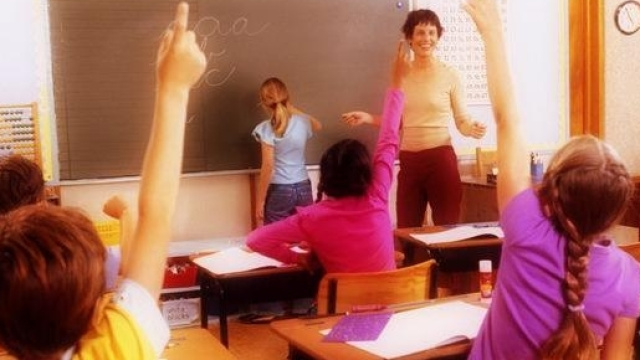 Scuola, supplenze: differenze fra le varie tipologie e conteggio dei 36 mesi, chiarimenti
