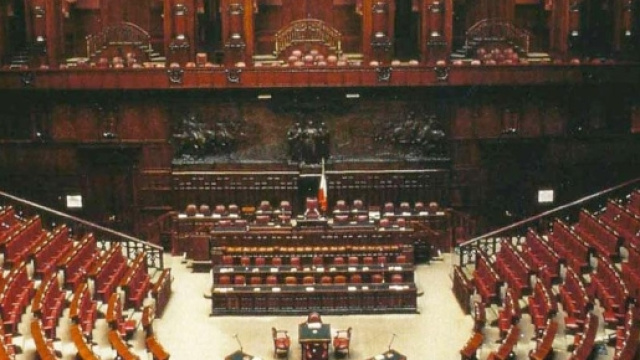 Taglio degli stipendi in Parlamento: nulla di fatto