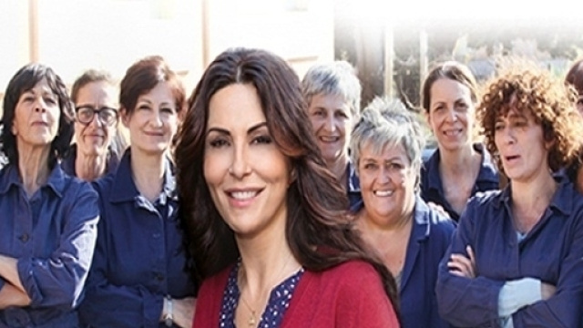 Rimbocchiamoci le maniche: la fiction con Sabrina Ferilli