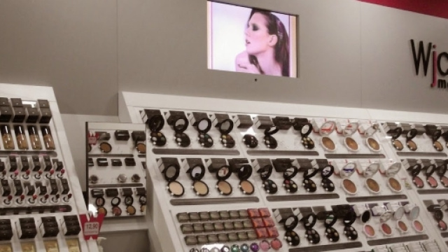 Wycon cosmetics, offerte di lavoro.