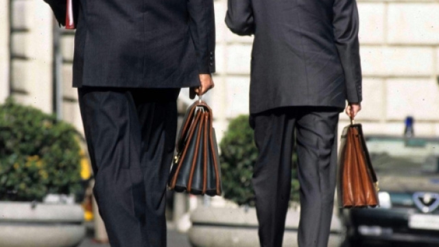 i costi della politica e la demagogia