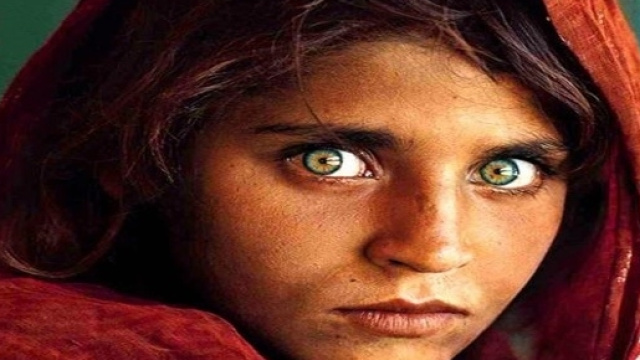 Sharbat Bibi la 'Monna Lisa della guerra afgana'