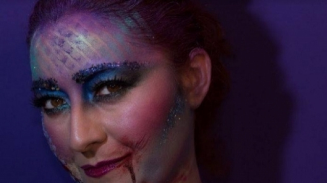 Rossella Regina sirena horror per Halloween