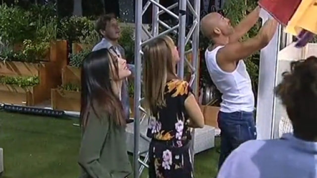 Tutti contro tutti: ecco le scomode verit&agrave;