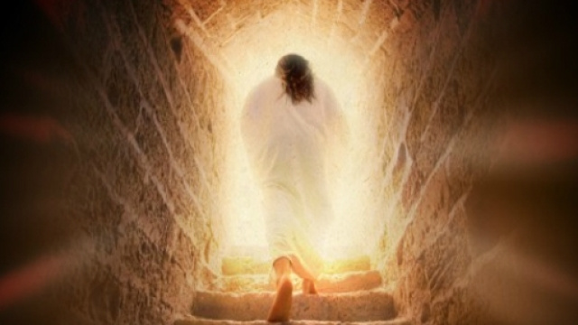 Immagine simbolico di Ges&ugrave; Cristo che esce dalla propria tomba