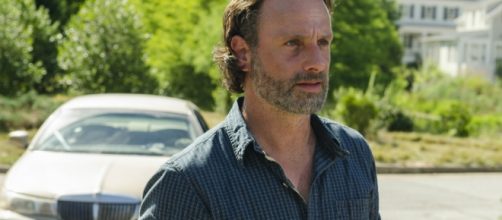 Walking Dead' Season 7 Episode 4 Photos: Negan Threatened ... - inquisitr.com