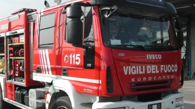 110mila euro per abbellire una caserma dei pompieri: scoppiano le polemiche
