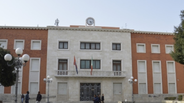Il palazzo del Comune di Crotone