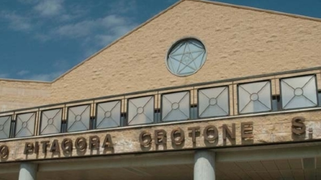 L'ingresso principale dell'Aeroporto Pitagora di Crotone