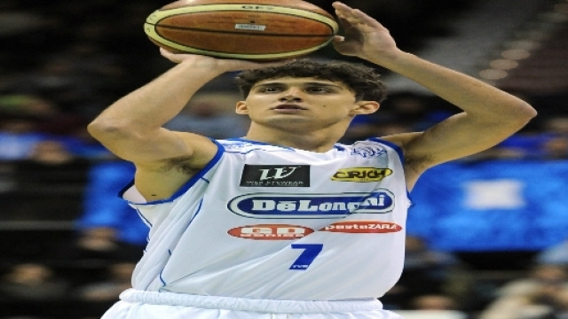 Davide Moretti in un'azione di tiro