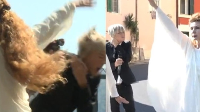 Eleonora Brigliadori aggredisce l'inviata de "Le Iene"
