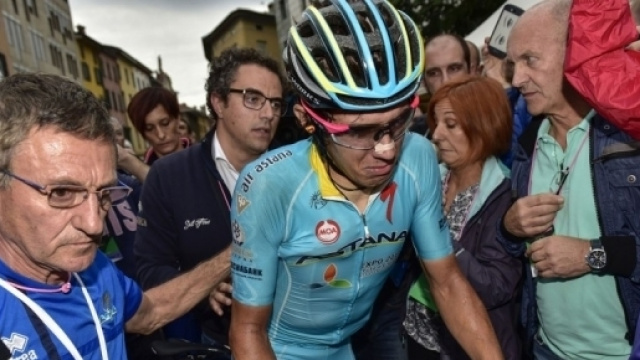 Le lacrime di Diego Rosa all'arrivo del Giro di Lombardia