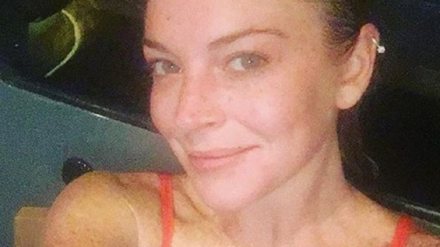 Lindsay Lohan perde l'anulare sinistro sulla barca