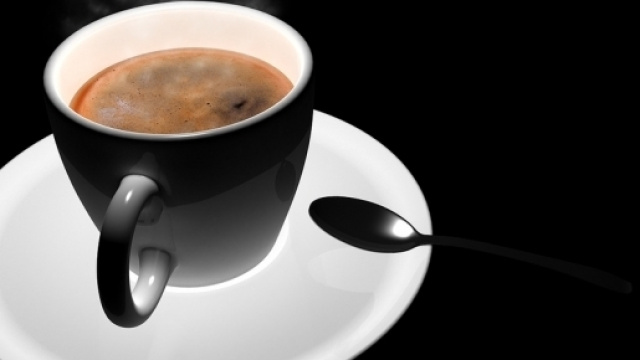 Uno studio lo dimostra: tre tazzine di caff&egrave; al giorno proteggono dalla demenza senile.