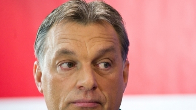 Viktor Mih&aacute;ly Orb&aacute;n &egrave; il primo ministro dell'Ungheria dal 2010