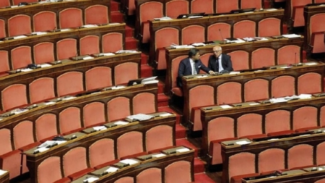 C'&egrave; davvero qualcuno che lavora in Parlamento?
