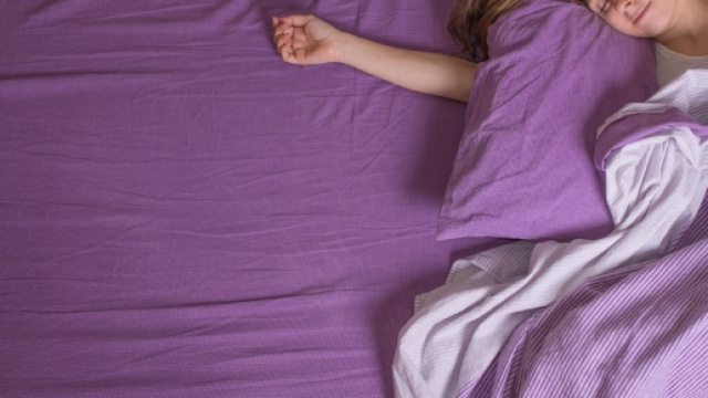 Dormire poco fa ingrassare. Lo studio di un gruppo di ricercatori.