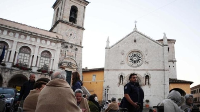 Terremoto, danni a Norcia e paura ad Assisi. &ldquo;Francescani ... - lastampa.it