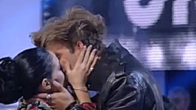 Andrea e Giulia bacio nello studio del GF VIP