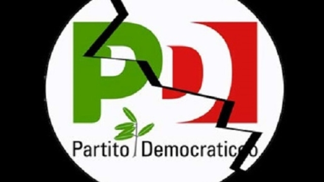 Secondo quasi met&agrave; degli italiani &egrave; possibile la scissione del PD dopo il referendum (foto: Sentimeter.corriere)