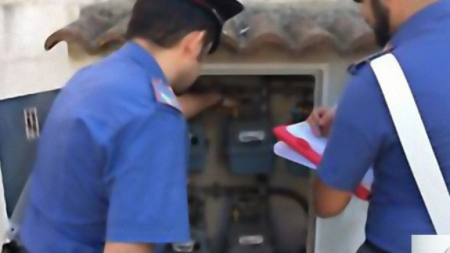 I Carabinieri di Carbonia hanno arrestato Giorgio Mocci. (foto piccola in basso a destra)