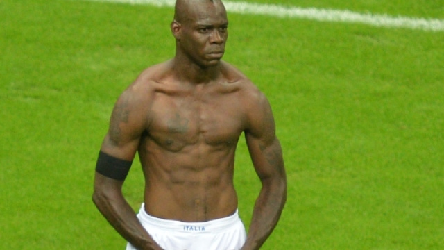 L'esultanza di Balotelli agli Europei 2012.