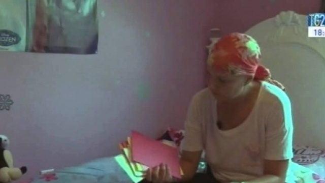 Punizione esemplare inflitta ad una bulla che ha deriso una ragazza malata di cancro