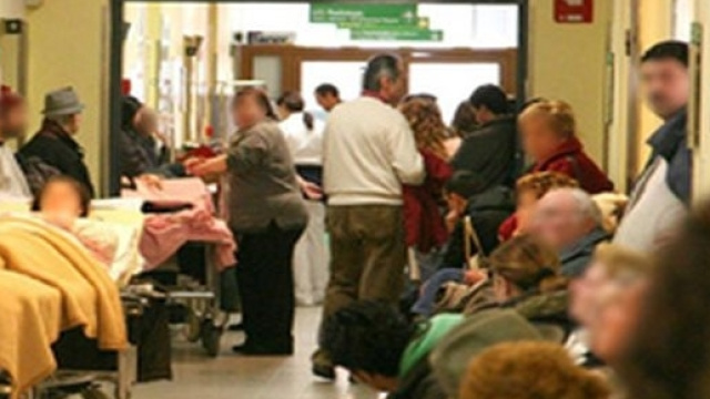 Corridoio di un pronto soccorso di una grande citt&agrave;