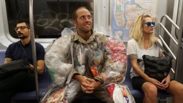 Rob Greenfield progetto Trash me